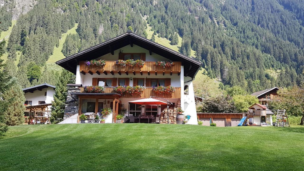 Haus Hubertus - Gaestehaus Sahler Partenen Ngoại thất bức ảnh