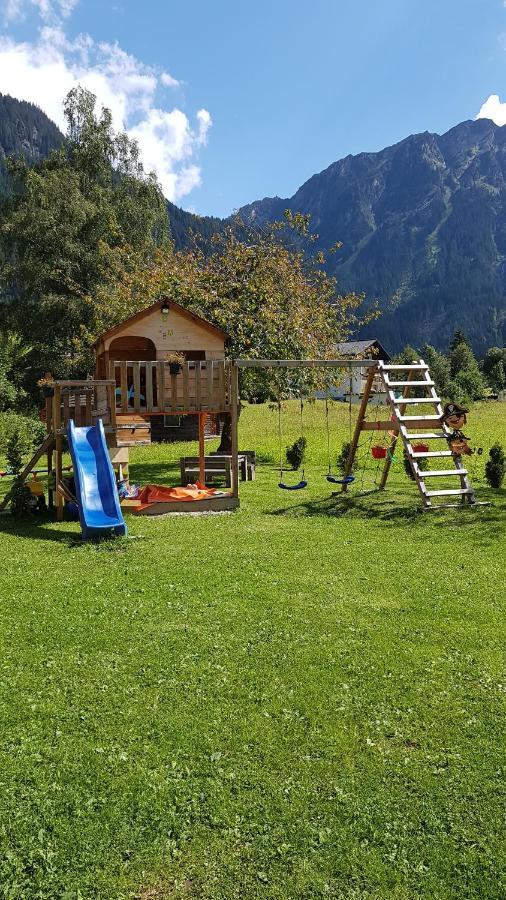 Haus Hubertus - Gaestehaus Sahler Partenen Ngoại thất bức ảnh