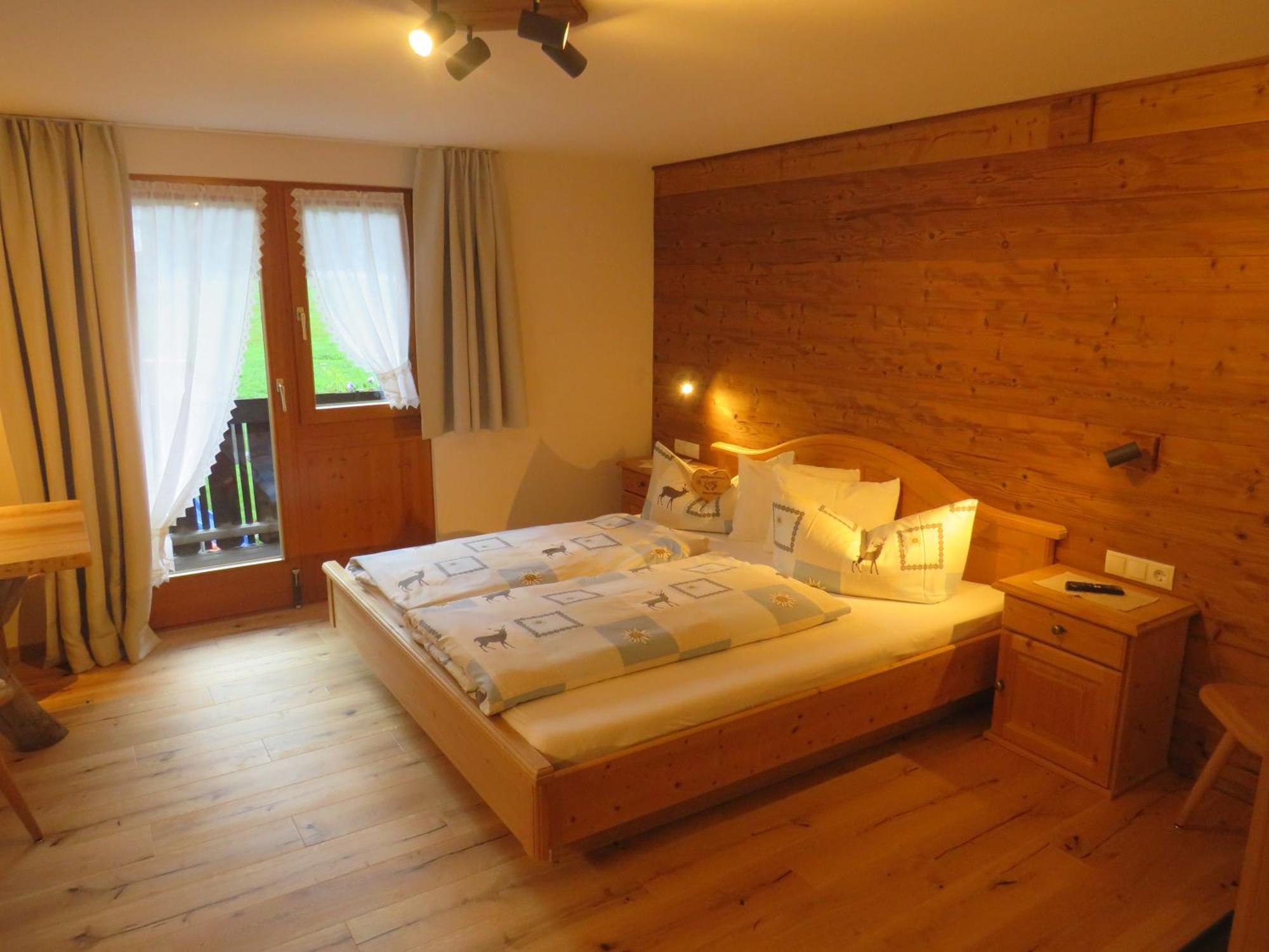 Haus Hubertus - Gaestehaus Sahler Partenen Ngoại thất bức ảnh